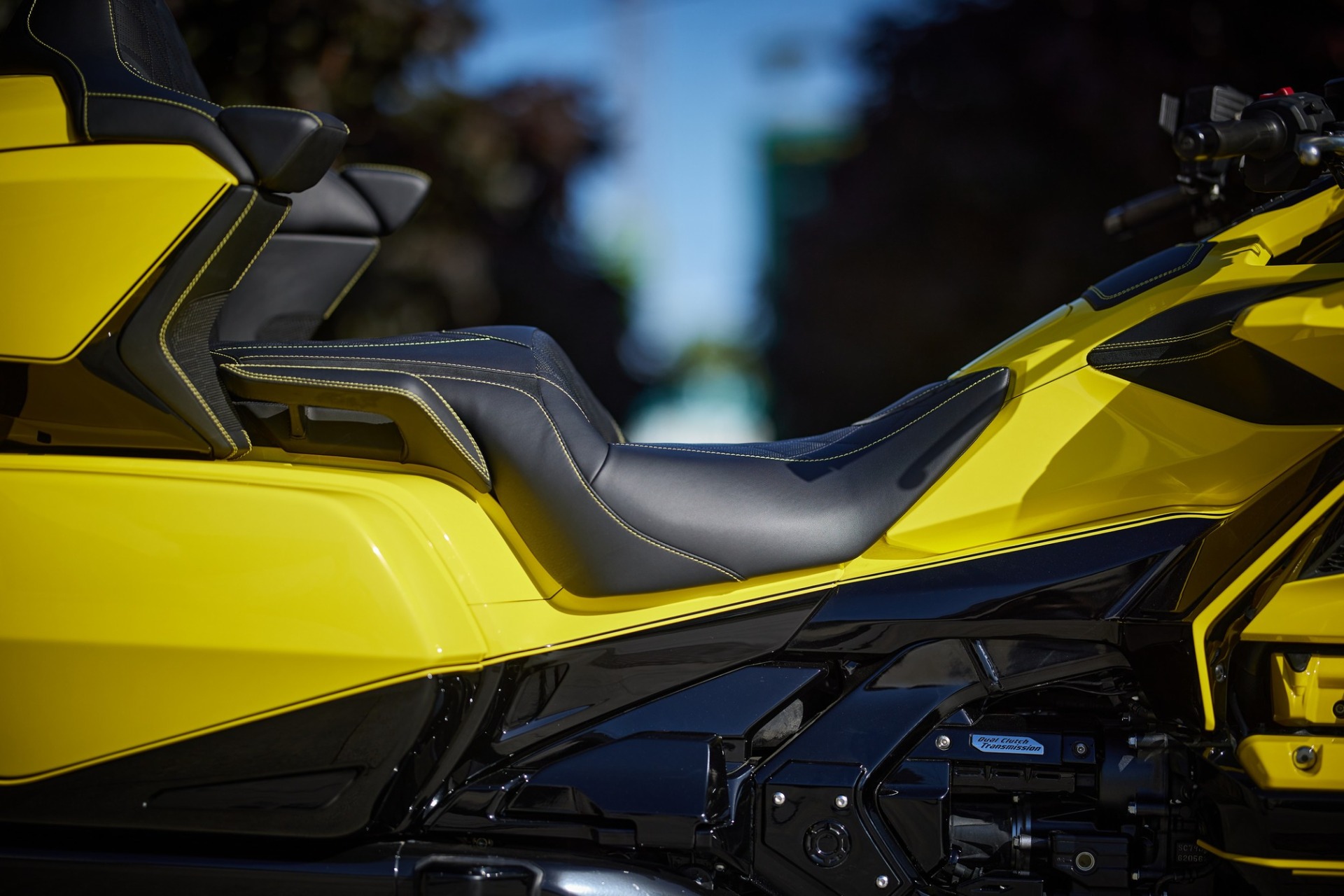 перетяжка салона кожей honda gl1800 2025